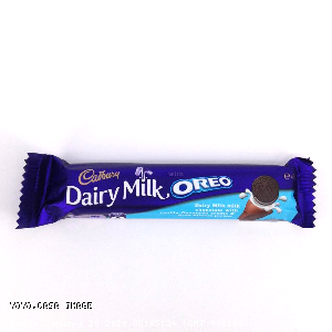 YOYO.casa 大柔屋 - Dairy Milk Milk Chocolate With Vanilla Flavoured Cream and Oreo Biscuit Pieces,45g 
